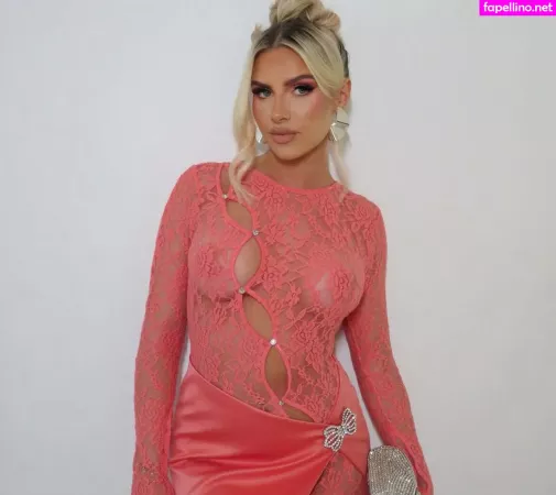 Chloe Burrows OnlyFans Thumbnail #N4Mm5FdxoW