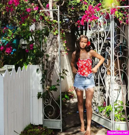 Chloe Campbell OnlyFans Thumbnail #iJLYmDH47c