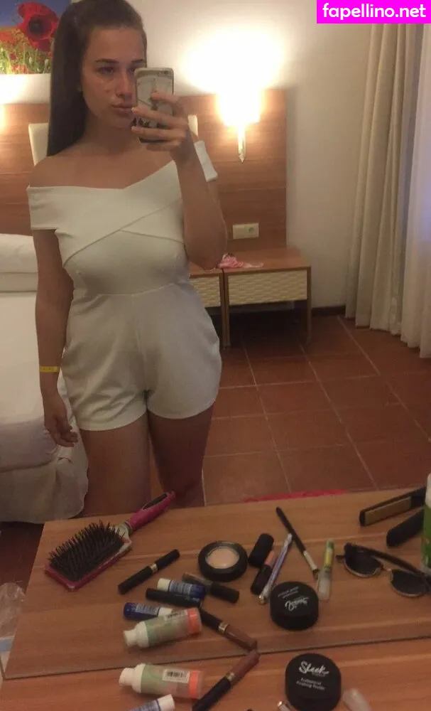 chloecarter222, chloecarterxoxo, ogchloecarter Nude Leaked OnlyFans Photo #ISs1H29jB0