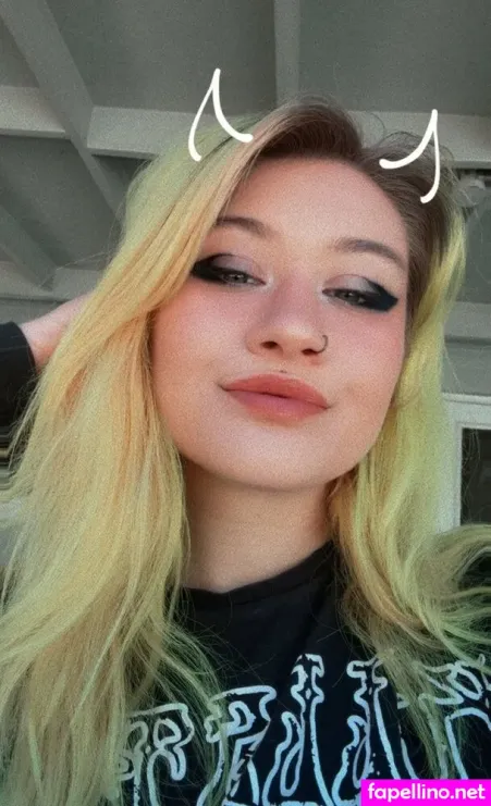 Chloe Chronic OnlyFans Thumbnail #z0ixOJ2WbS