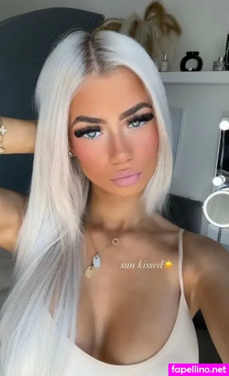 Chloe Collier 1 OnlyFans Thumbnail #WLMfMVT6Ed