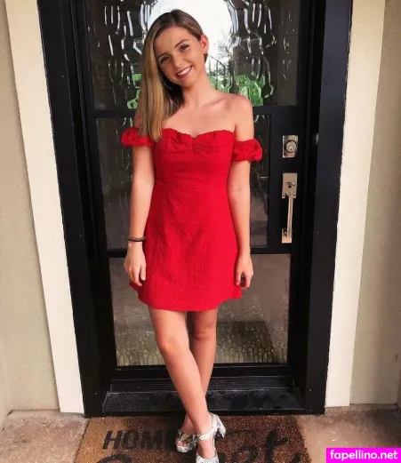 Chloe Csengery OnlyFans Thumbnail #ACWI5V8yRy