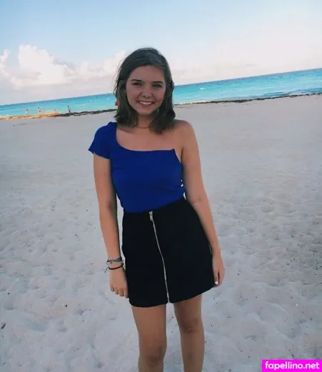 Chloe Csengery OnlyFans Thumbnail #Qza3nB7ZSE