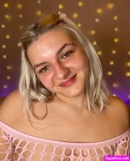 Chloe Daily OnlyFans Thumbnail #UvqXl7V3xC