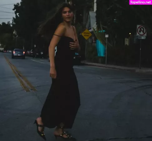 Chloe East OnlyFans Thumbnail #RnctALs3Av