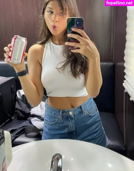 Chloe East OnlyFans Thumbnail #r1QTmYttHD