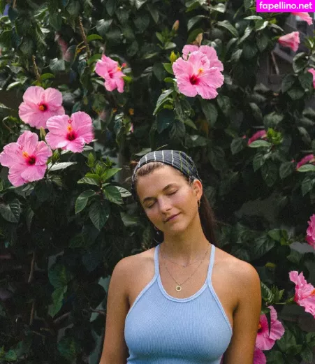 Chloe East OnlyFans Thumbnail #rvpDAlnLkD