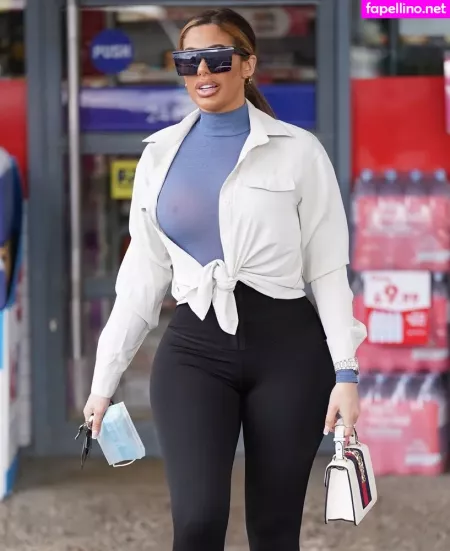 Chloe Ferry OnlyFans Thumbnail #01NieFmH9v