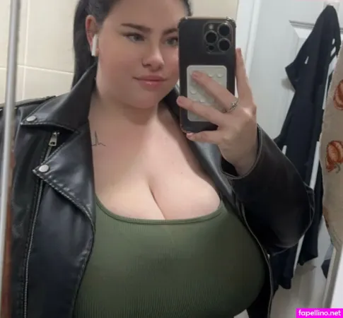 Chloe Finneran Main Profile Photo