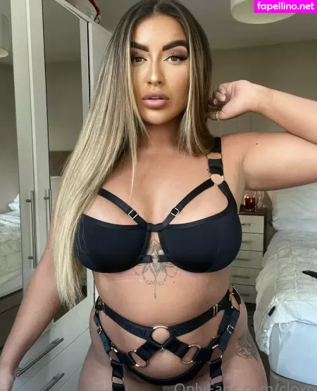Chloe Fleming OnlyFans Thumbnail #WmTDXxAYc4