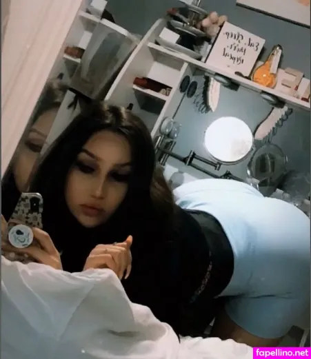 Chloe Flores OnlyFans Thumbnail #2ovB7OTdy5