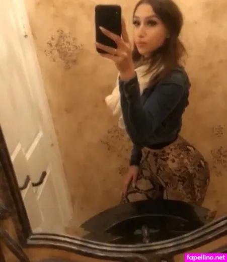 Chloe Flores OnlyFans Thumbnail #nBSmvNkHNG