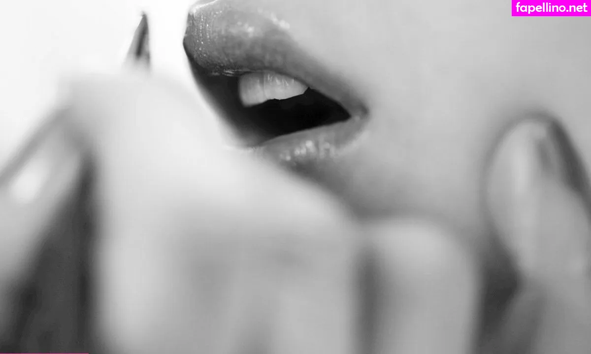 ChloeGMoretz Nude Leaked OnlyFans Photo #SaNH4wNZ21