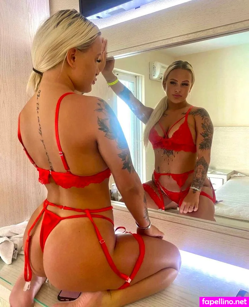 chloeharris19xo, chloelouiseexo Nude Leaked OnlyFans Photo #luDqs4Hyzb