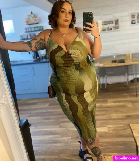 Chloe Hatton OnlyFans Thumbnail #QQCj5GGoBu