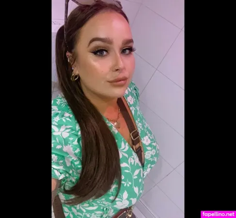 Chloe Hatton OnlyFans Thumbnail #dyzJd8HZF2