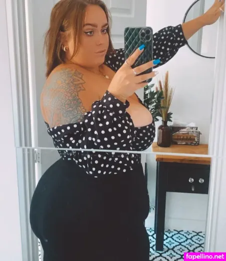 Chloe Hatton OnlyFans Thumbnail #gYhq1ka9zA