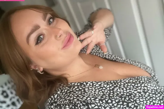 Chloe Hatton OnlyFans Thumbnail #ikywik7K3z