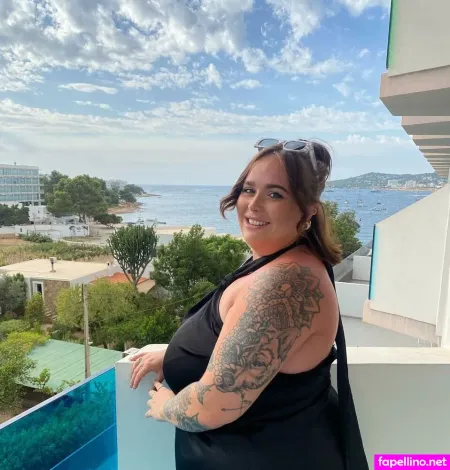 Chloe Hatton OnlyFans Thumbnail #jOyhWb8yAZ