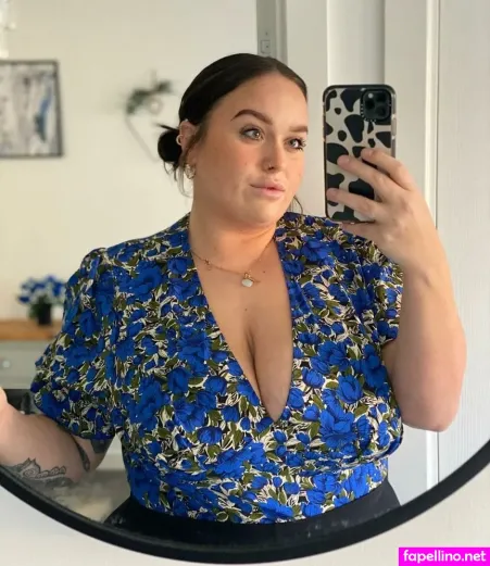 Chloe Hatton OnlyFans Thumbnail #kj1ucKB4TI