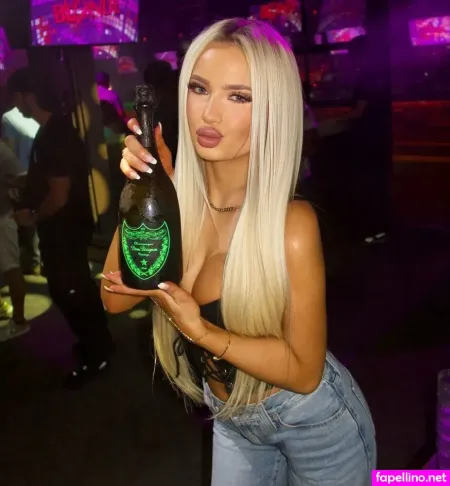 Chloe Holm OnlyFans Thumbnail #JIVm9WZCgh