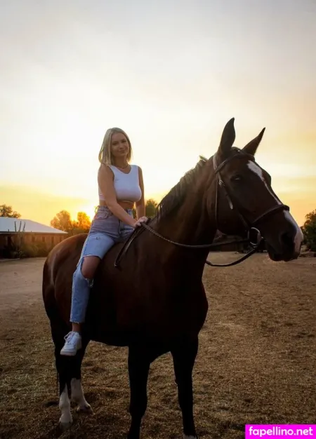 Chloe Holm Main Profile Photo