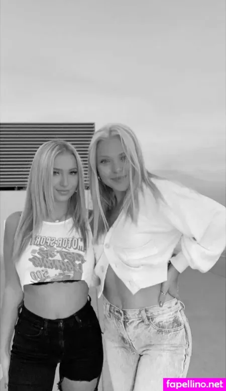 Chloe Holm OnlyFans Thumbnail #e202w9mZIu