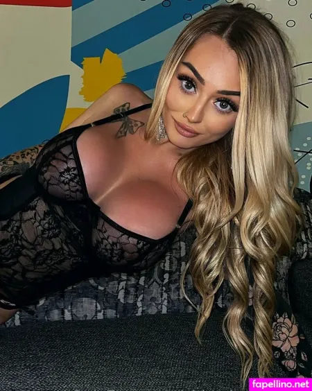 Chloe Houston OnlyFans Thumbnail #adqZsYIdwo
