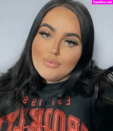 Chloe Jade OnlyFans Thumbnail #6CGWYu3mKr