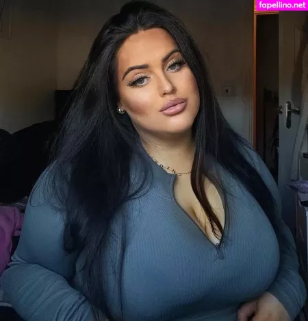 Chloe Jade OnlyFans Thumbnail #REJnElZuhM