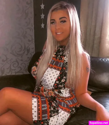 Chloe Joanne Carter OnlyFans Thumbnail #Y85hqovxKQ