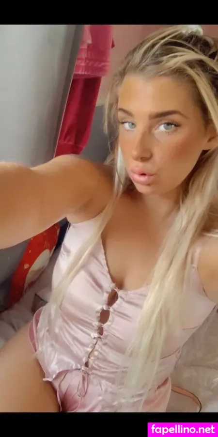 Chloe Joanne Carter OnlyFans Thumbnail #sYTp6Af8ua