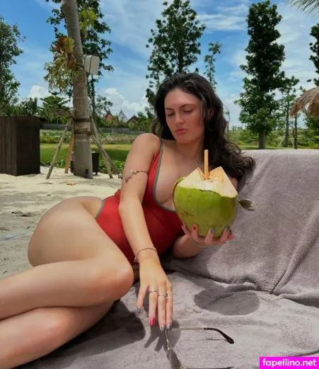 Chloe Karr OnlyFans Thumbnail #KhQjZTLyl3