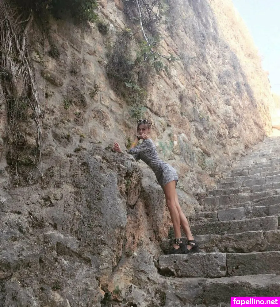 chloe_leafs_free, four_leaf_chloe Nude Leaked OnlyFans Photo #2mqtrzDib0