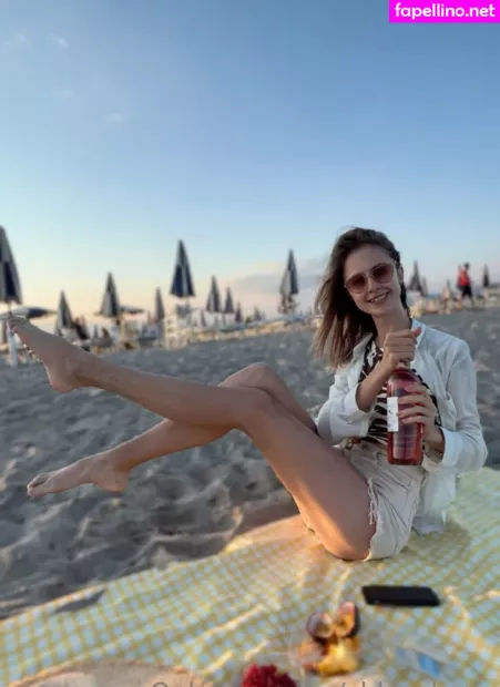 Chloe Leafs OnlyFans Thumbnail #wHdphGhXnT