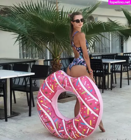 Chloe Leafs OnlyFans Thumbnail #xjHZWlTQuQ