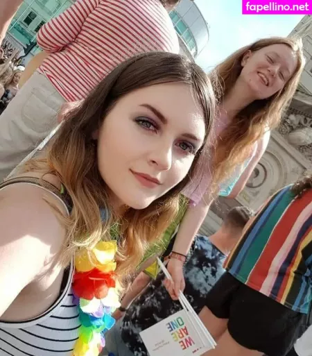 Chloe Louise Holt OnlyFans Thumbnail #mbfOkqtq5l
