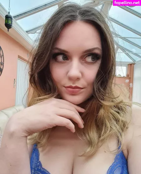 Chloe Louise Holt OnlyFans Thumbnail #qloW2CYxcc
