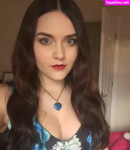 Chloe Louise Holt OnlyFans Thumbnail #zhIl5sRch8