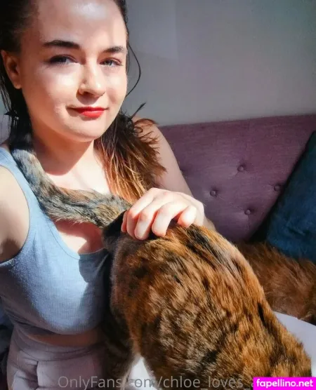 Chloe Loves Attention OnlyFans Thumbnail #1SELHD2O9E