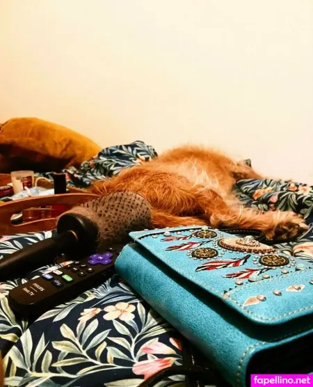 Chloe Loves Attention OnlyFans Thumbnail #6CA54V2arw