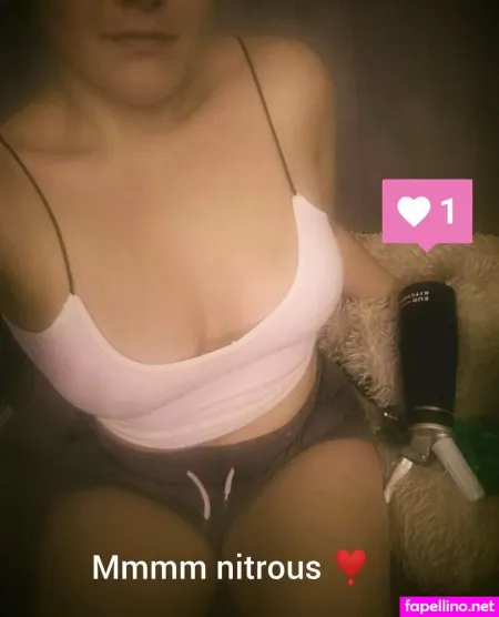 Chloe Loves Attention OnlyFans Thumbnail #cPFzyfGzyD