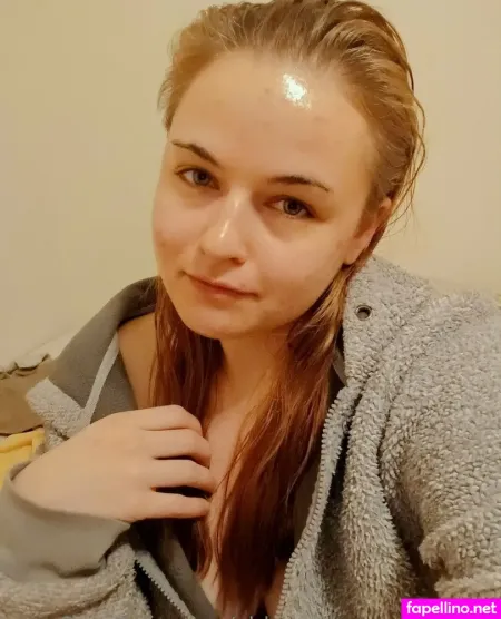 Chloe Loves Attention OnlyFans Thumbnail #pXJ5iqfN7y