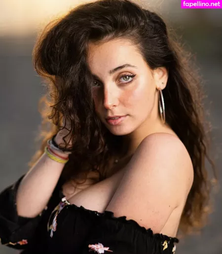 Chloe M 2 OnlyFans Thumbnail #W5aiAq7TLH