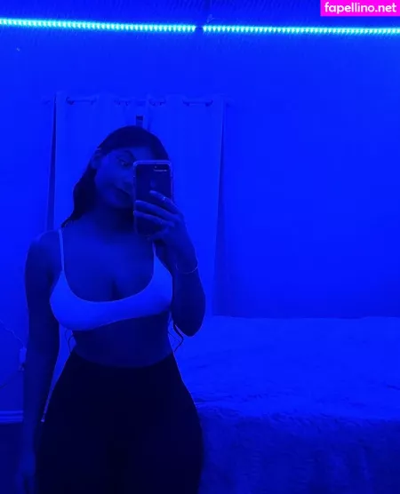 Chloe Medina OnlyFans Thumbnail #Nn1LOG28aK