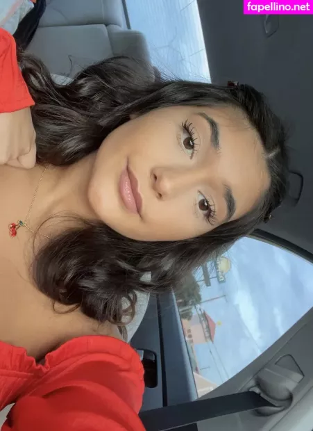 Chloe Medina OnlyFans Thumbnail #fb5wn8rECJ