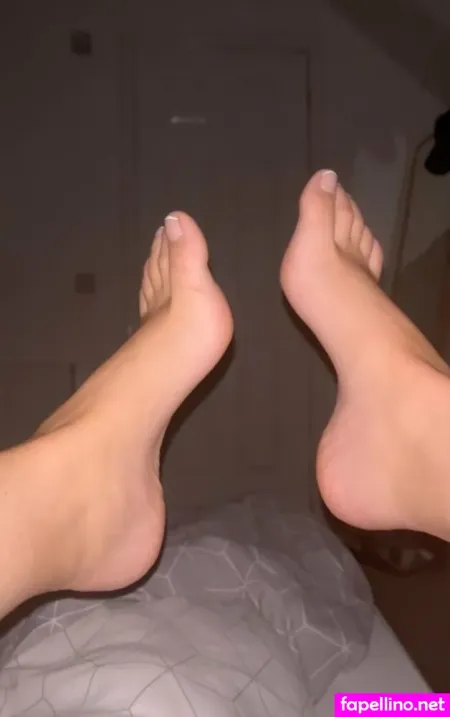 Chloe Mil OnlyFans Thumbnail #mNEzwe9a7w