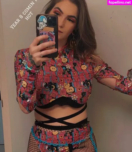 Chloe Moniz OnlyFans Thumbnail #HrRFK9ViRr