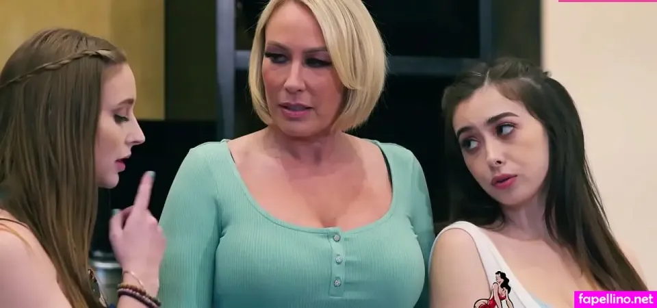 Chloe Monroe OnlyFans Thumbnail #FPbneJTeLy