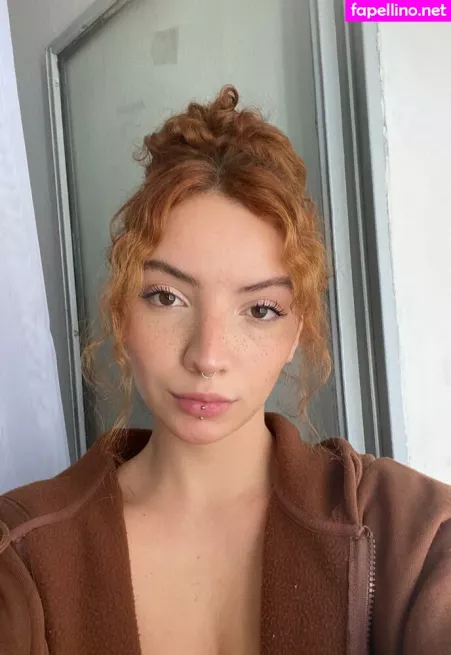 Chloe Parker OnlyFans Thumbnail #dOJ4WGIDT3